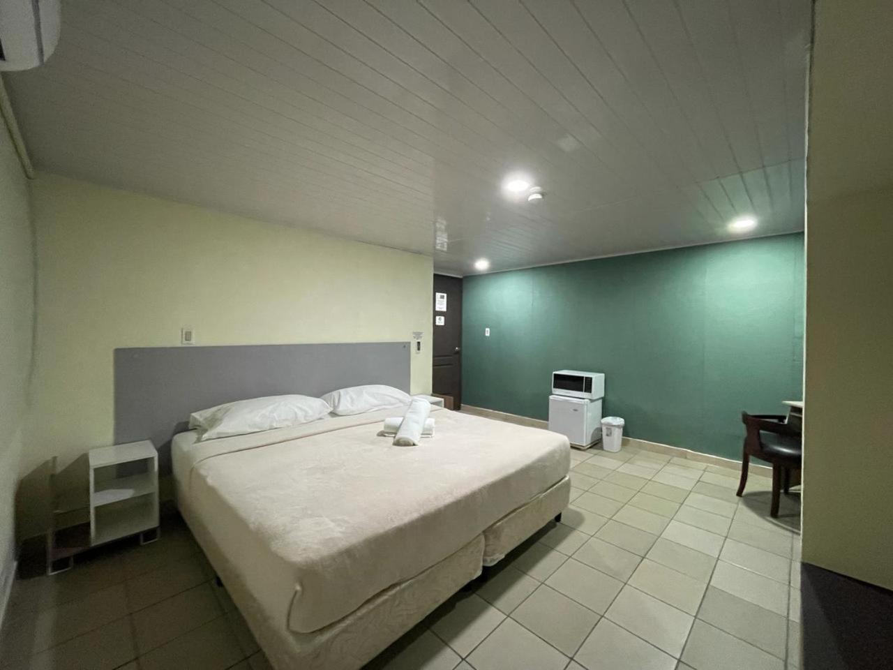 Hostal El Prado Panama-Stad Buitenkant foto