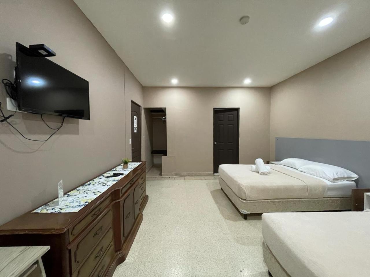 Hostal El Prado Panama-Stad Buitenkant foto