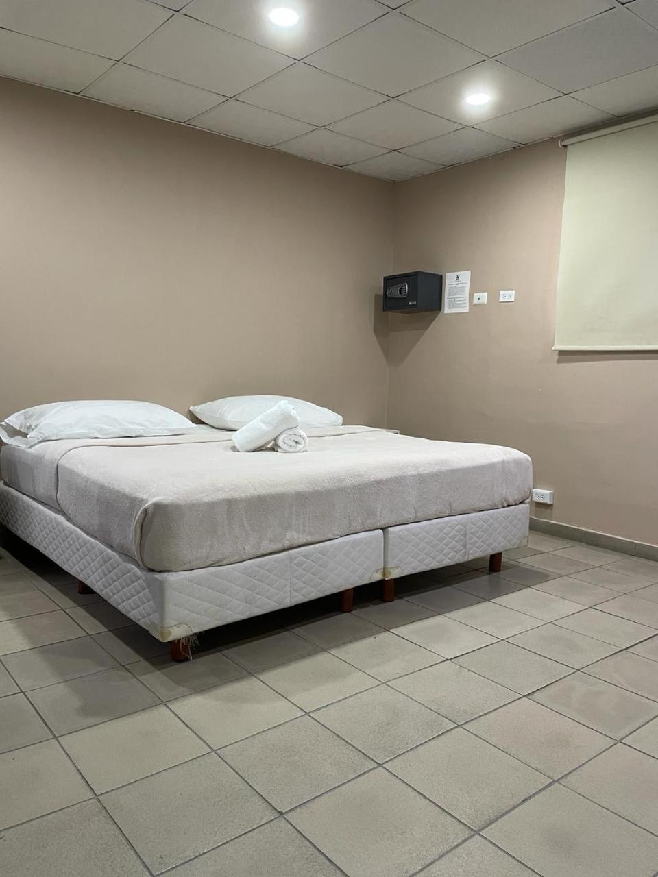 Hostal El Prado Panama-Stad Buitenkant foto