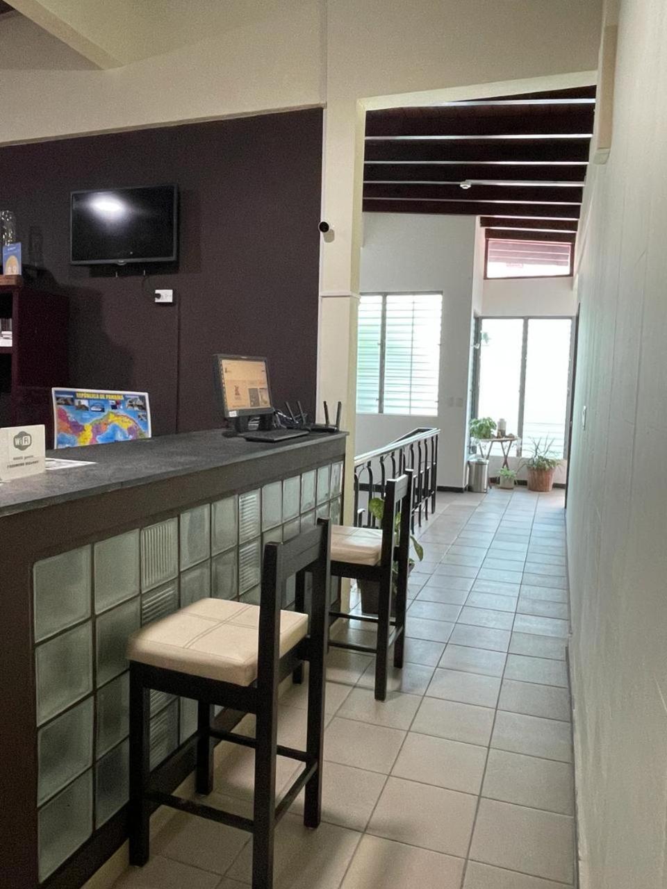 Hostal El Prado Panama-Stad Buitenkant foto